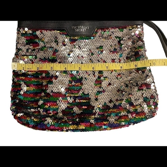 VICTORIA’S Secret sequin makeup bag - Picture 7 of 7